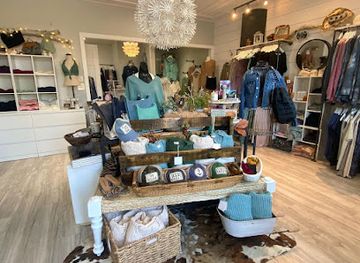 massachusetts/cape-ann/shop/super-cute-boutique