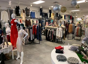 florida/pensacola-beach/shop/gibson-girl-boutique