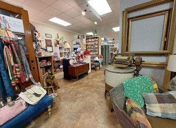 mississippi/the-pine-belt/shop/the-dapper-wolf
