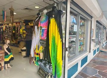 jamaica/ocho-rios/shop/taj-mahal-shopping-center