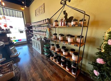 missouri/ha-ha-tonka-state-park/shop/a-pinch-of-happiness-spice-shop