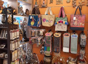 india/mumbai/shop/the-bombay-store-oberoi-mall-goregaon-mumbai