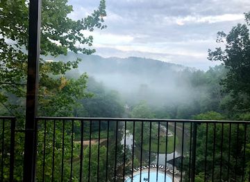kentucky/natural-bridge-state-resort-park/shop/natural-bridge-state-park-resorts-cottages