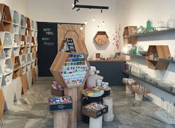 czechia/east-bohemia/shop/my-prague-souvenir-shop-mostecka-street-no-45-20