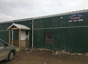 canada/iqaluit/shop/kings-cut-barber