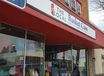 michigan/tawas-point-state-park/shop/the-local-basket-case-east-tawas