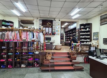 mongolia/ulaanbaatar/bayanzurkh-district/shop/tsagaan-alt-wool-shop