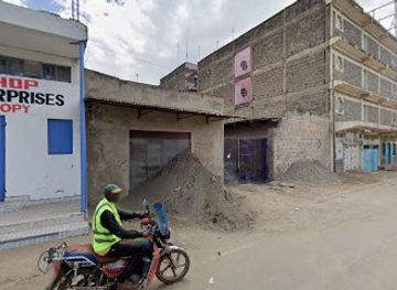 kenya/lake-naivasha/shop/pyramid-boutique