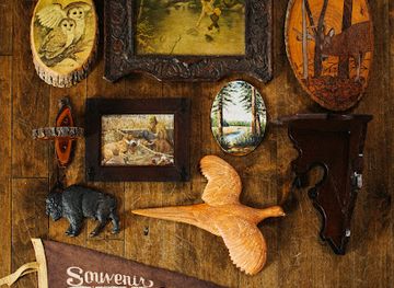 montana/glacier-national-park/shop/wild-wanderer