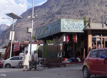 pakistan/gilgit/shop/diran-garments-and-silk-center