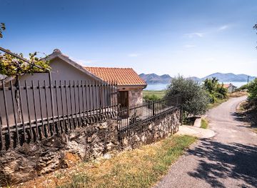 montenegro/skadar-lake-region/shop/holiday-home-haustor-with-skadar-lake-wiew
