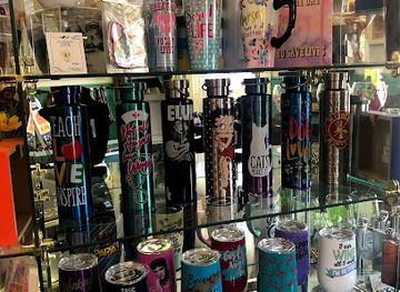 new-york/western-new-york/shop/plain-jayne-s-gift-shop