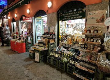 italy/valtellina/shop/drogheria-motta-di-motta-m-e-l-s-n-c