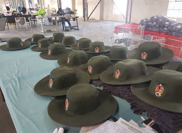 zimbabwe/mashonaland-east/shop/toserudo-clothing