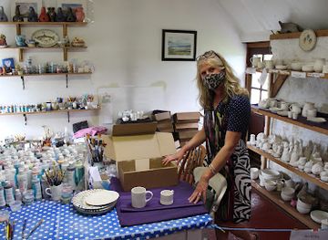 united-kingdom/isle-of-islay/attraction/persabus-pottery-ceramics-and-art
