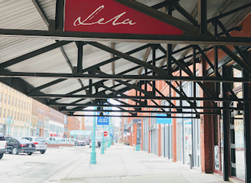 wisconsin/milwaukee/shop/lela