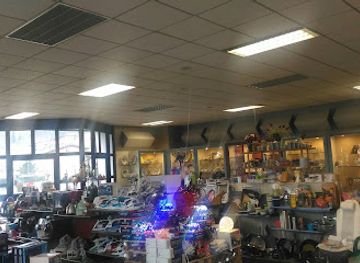 italy/garfagnana/shop/centro-commerciale-unieuro