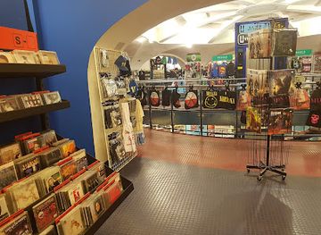 czechia/east-bohemia/shop/myslbek-shopping-gallery