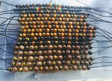 grenada/saint-andrew/shop/charms-and-trinkets-cat
