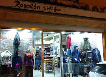 italy/pompeii/shop/boutique-rosalba-abbigliamento-lacoste-wrangler-levi-s