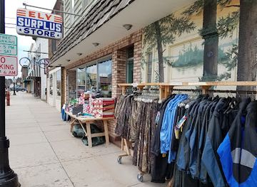 minnesota/ely/shop/ely-surplus-outdoor