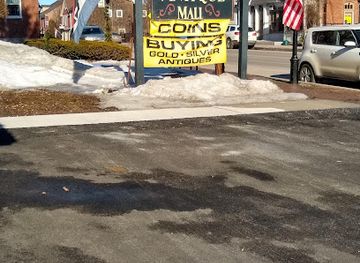 maine/kennebec-county/shop/hallowell-antique-mall