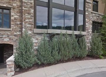 utah/deer-valley/shop/saks-fifth-avenue