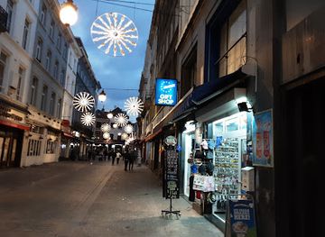 belgium/brussels/shop/souvenirs-gift-shop