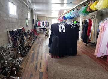 idaho/pocatello/shop/annie-halls-vintage-boutique