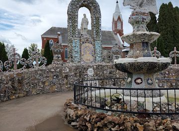 illinois/driftless-area/shop/dickeyville-grotto-shrines