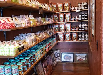 south-dakota/coteau-des-prairies/shop/farmhouse-vintage-designs