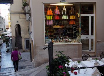 italy/taormina/shop/auteri-3g