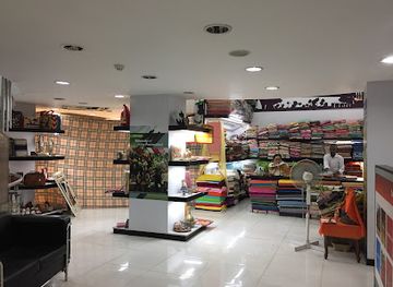 india/delhi/connaught-place/shop/delhi-emporium