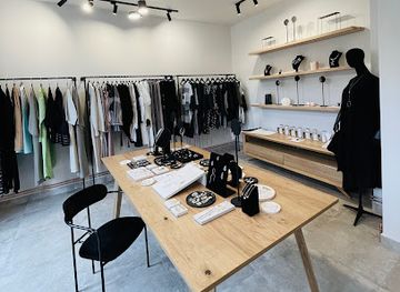 romania/cluj-napoca/shop/monom-the-concept-store