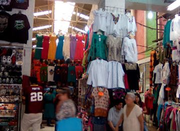 mexico/mexico-city/shop/artisan-square