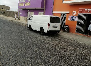 cabo-verde/praia-de-chaves/shop/xu-shop-rabil