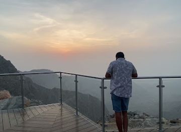 united-arab-emirates/jebel-jais/shop/viewing-deck-park-jebel-jais
