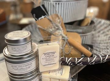 iowa/muscatine/shop/pearl-city-candles