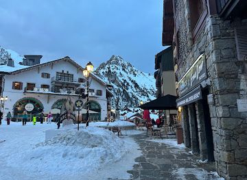 france/les-arcs/shop/carrefour-montagne