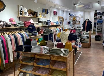 spain/san-sebastian/parte-vieja-old-town/shop/cote-basque-vintage