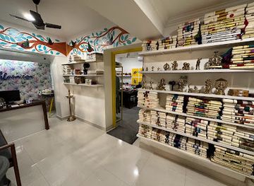 india/trivandrum/shop/southloom-com-showroom-kerala-handlooms-ethnic-dress-jewellery