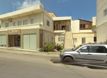 lebanon/batroun/shop/tres-bien