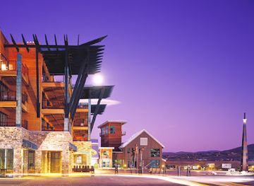 utah/solitude-mountain-resort/shop/newpark-town-center