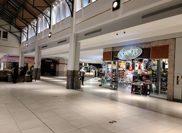 kansas/manhattan/shop/manhattan-town-center