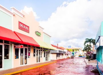 antigua-and-barbuda/hell-s-gate/shop/heritage-quay-complex