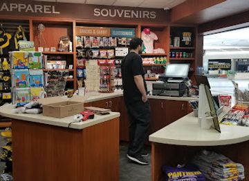 iowa/cedar-rapids/shop/hawks-news-and-gift-shop