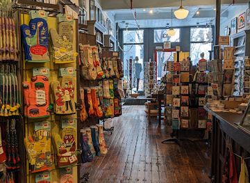 rhode-island/providence/federal-hill/shop/frog-toad-west