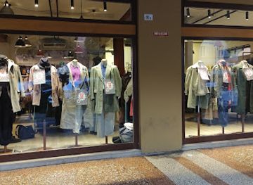 italy/bologna/shop/humana-vintage-bologna