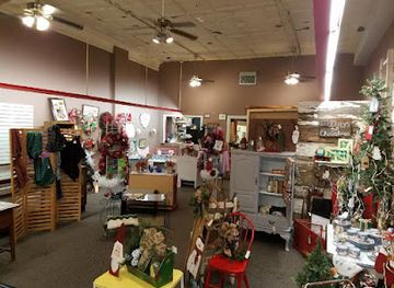 iowa/ottumwa/shop/martha-s-nook-cranny