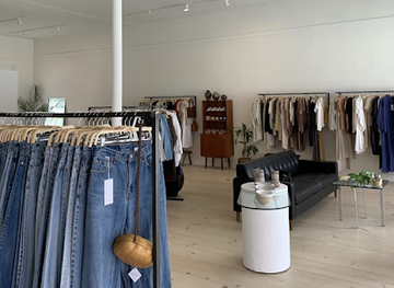 maine/rockland/shop/daughters